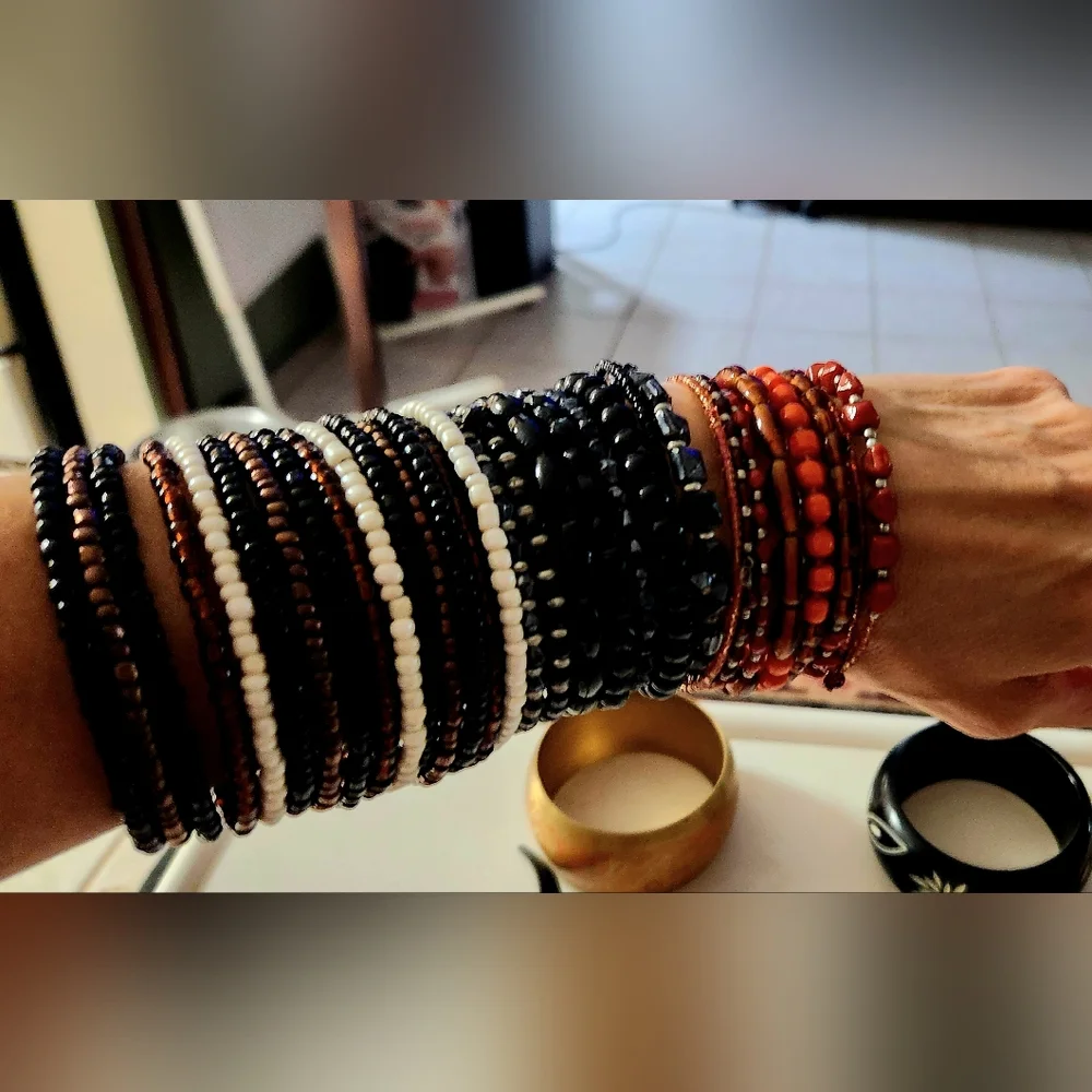 Fun bracelets - Picture 3 of 5